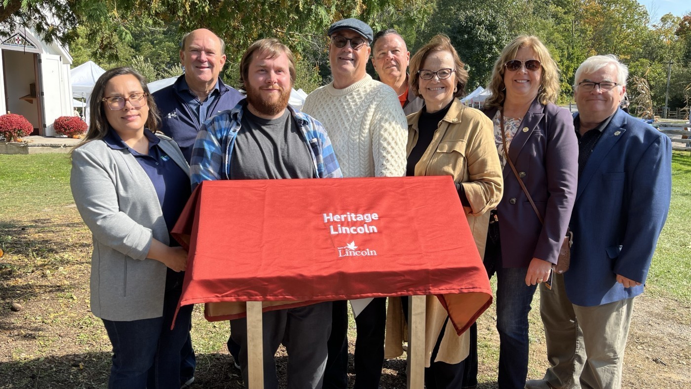 NPCA and Town of Lincoln representatives gathered at unveiling of plaque 